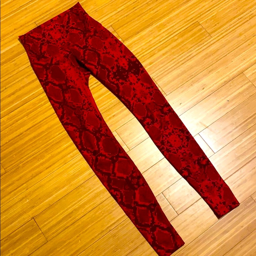 Lululemon Snakeskin Leggings